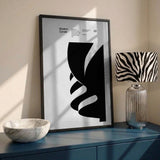 Modern Flowing Curves