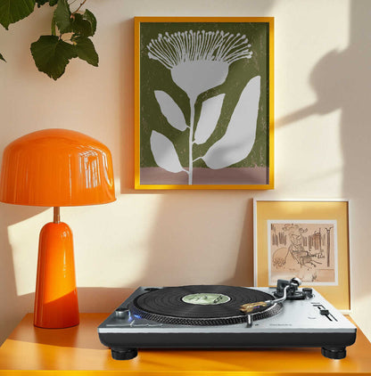 Earthy Botanical Bloom